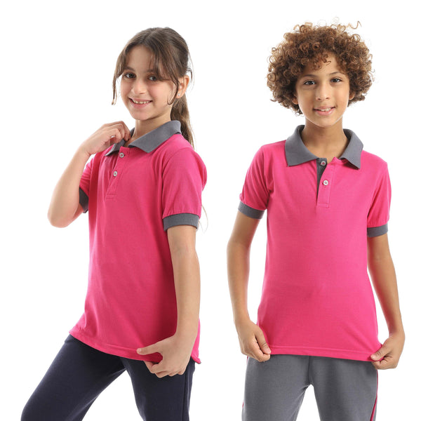 Children's short-sleeved polo shirt in distinctive colors