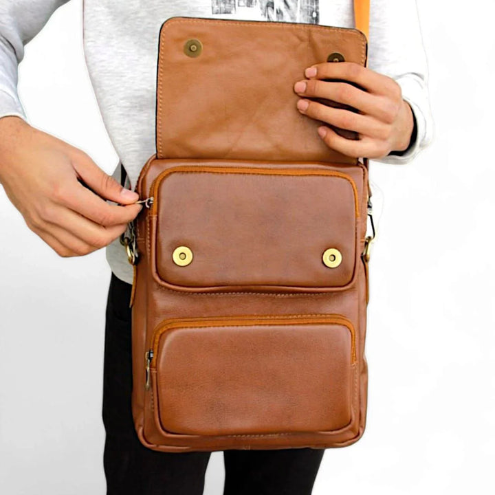 شنطة كروس من الجلد الطبيعى