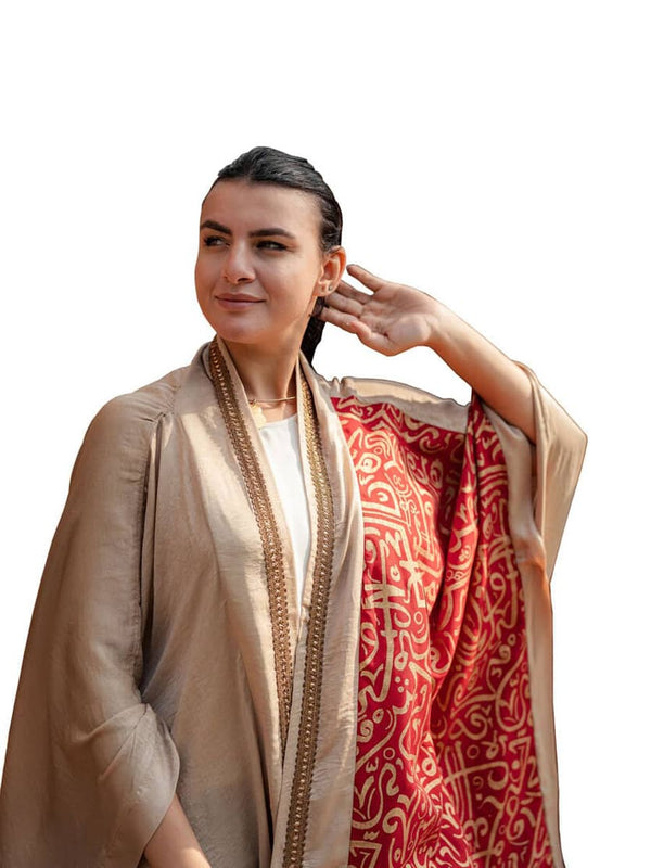 Elegant women's kaftan, soft fabric and flowing design 