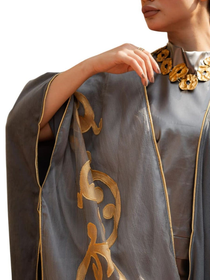 قفطان رمادي ملكي