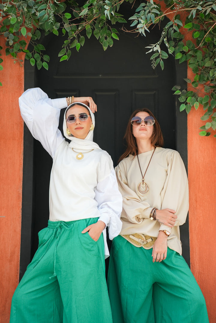 توب حريمي أنيق بتصميم كلاسيكي