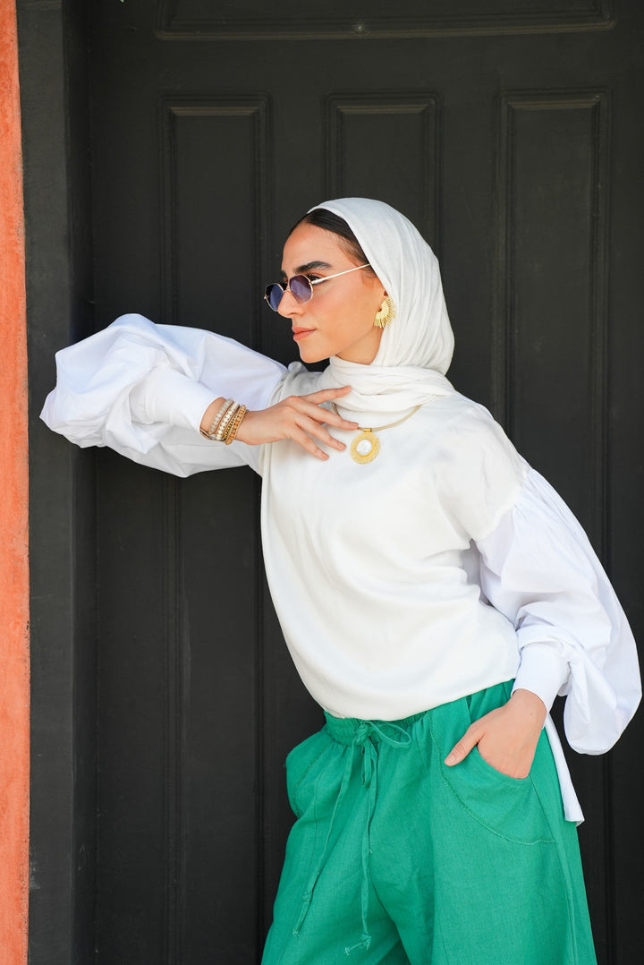 توب حريمي أنيق بتصميم كلاسيكي