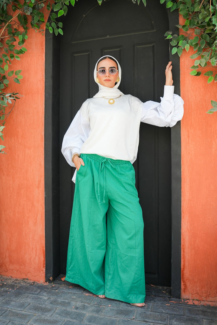 توب حريمي أنيق بتصميم كلاسيكي