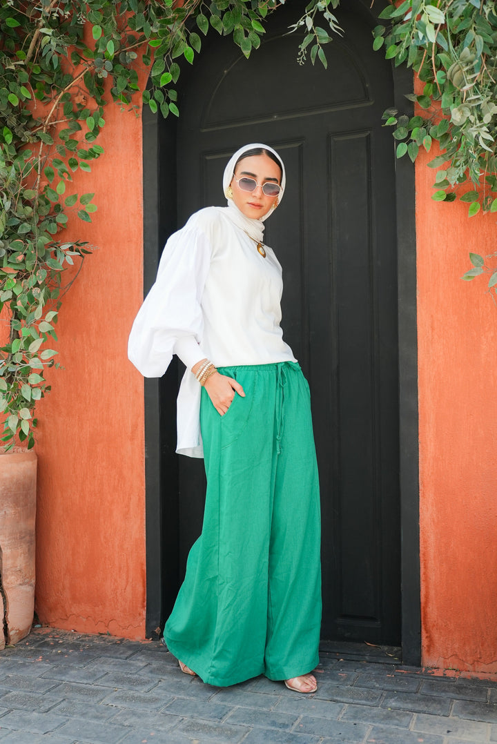 توب حريمي أنيق بتصميم كلاسيكي