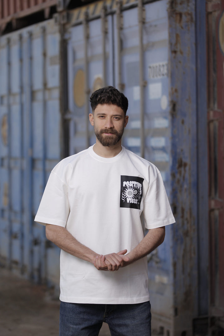 "Positive Vibes" Oversized T-shirt (Printed).