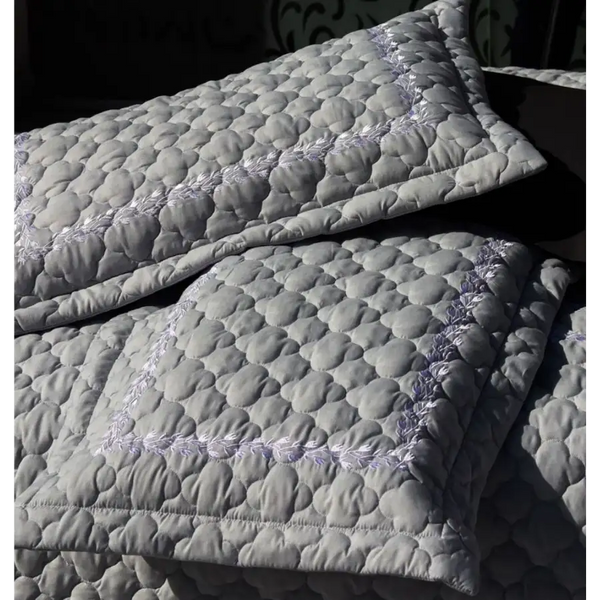 أوليفيا لحاف