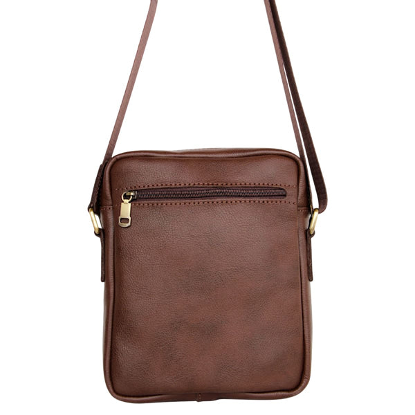 A practical and stylish leather crossbody bag for men