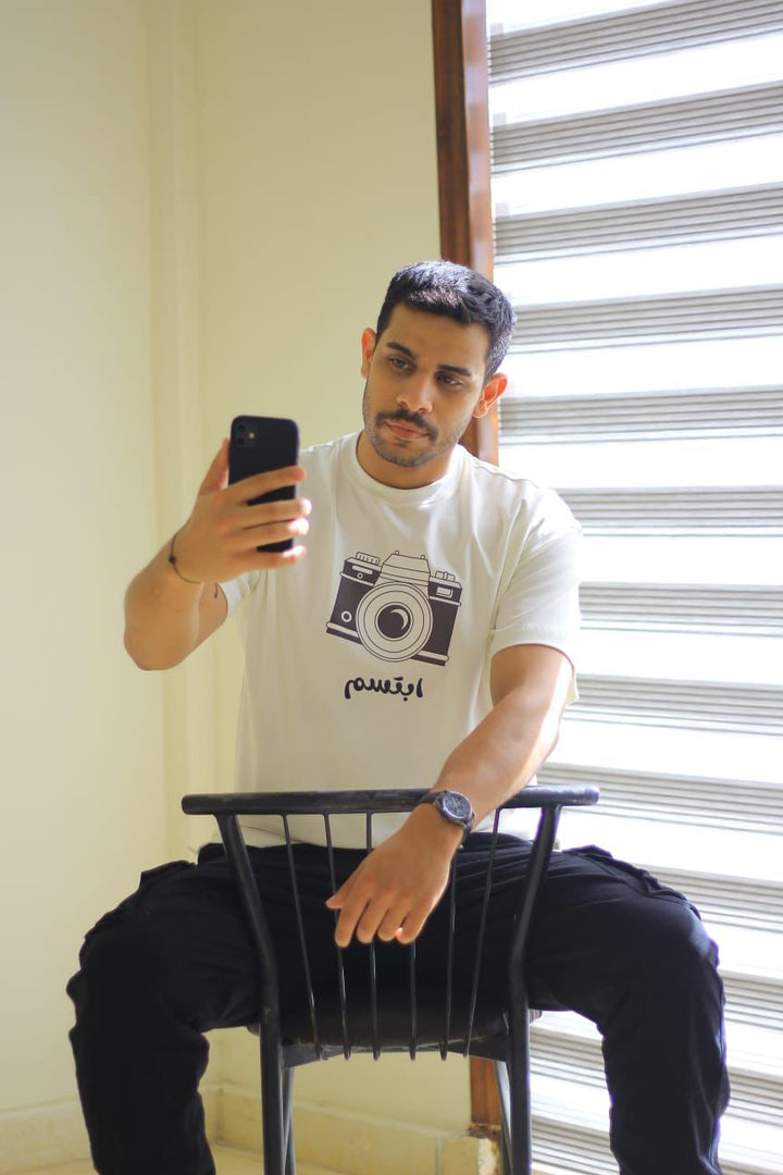 "إبتسم" Oversize T-shirt.