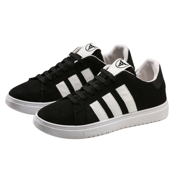 حذاء سنيكرز كاجوال ستايل شبابي مناسب لكل المناسبات