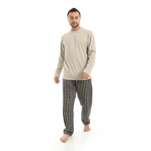 Men's suede pajamas with a round neck and checkered pants