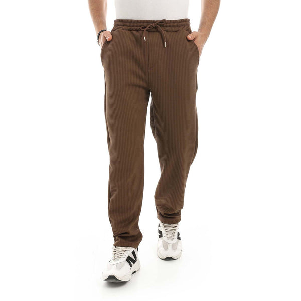 Practical men's Lycra pants made from a flexible and comfortable material.