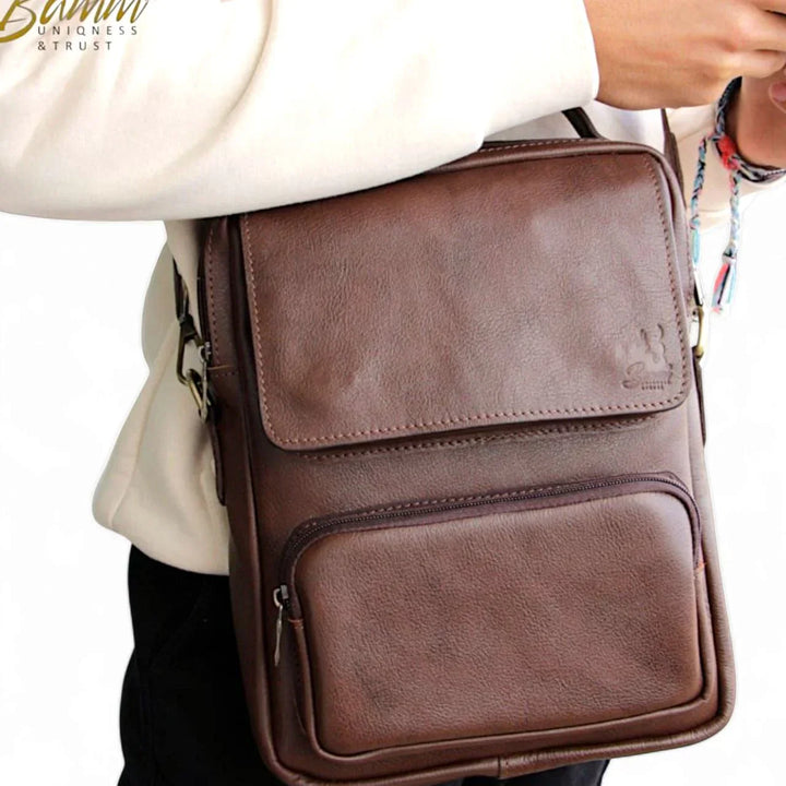 شنطة كروس من الجلد الطبيعى