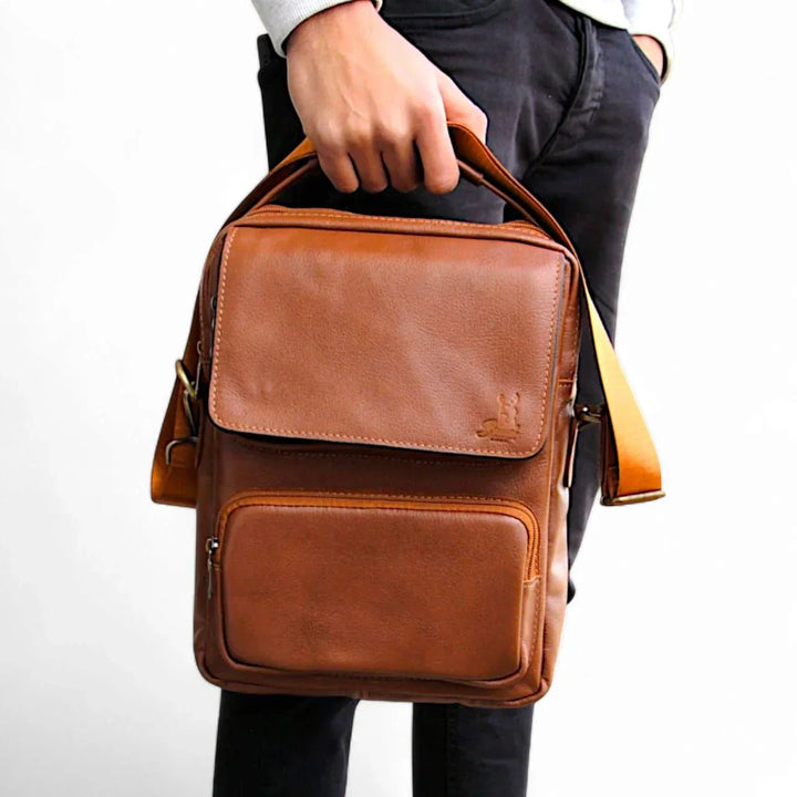 شنطة كروس من الجلد الطبيعى